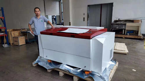 Laatste bedrijfscasus over Adhesol in Chili installeerde één EcooSetter T400E voor het printen van zelfklevende labels