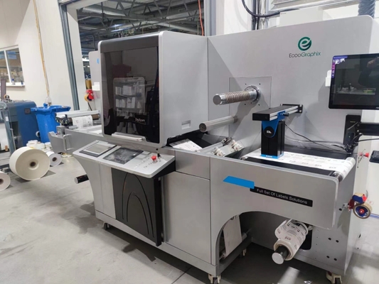 Digitale label printing machine voor roll to roll label foil stamping and varnishing