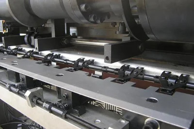Roterende Automatische Folie het Stempelen Matrijzensnijmachine 750 X 560mm