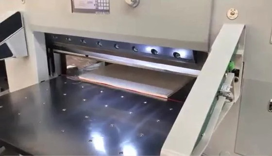ECOO 1316 Flatbed Digital Cutter voor diverse golfplaten