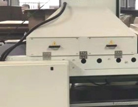 De automatische UVmachine van de Vernis Oppoetsende Verglazing voor Karton