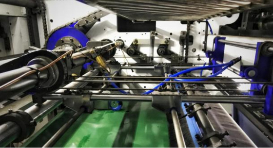 Automatische slijpmachine met automatisch aftrekapparaat