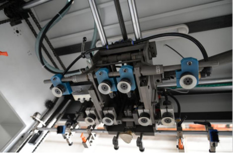 Automatische platte slijpmachine voor karton