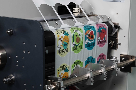 320 mm breedte digitale roll-to-roll label die-cutter machine
