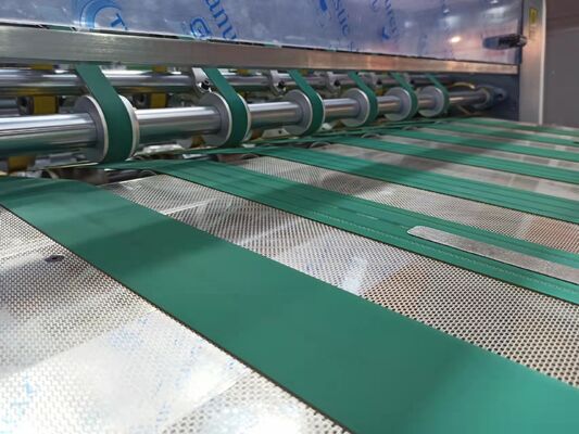 Hoge snelheid UV-lakmachine met 9500 vellen / uur, 730x1060 mm maximale plaatgrootte en teflon transportband voor papierverwerking
