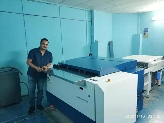 256 kanalen Computer naar offsetdruk Thermische plaat CTP-machine 55 platen per uur en automatische plaatlading Vierkante stippen