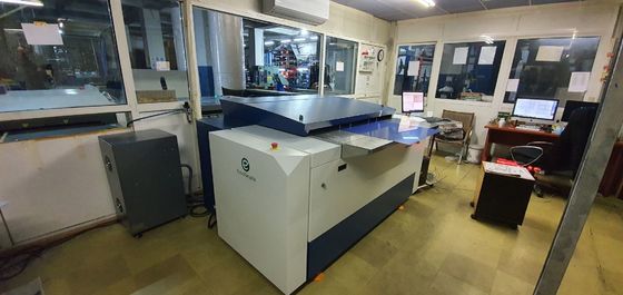 35 platen per uur Thermische CTP-machine met een resolutie van 2400 dpi en automatische laadmachine voor voordruk