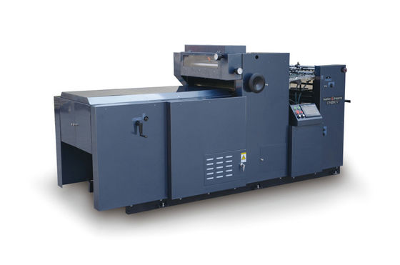 350gsm raad 620mm Breedte UV het Vernissen Machine 5000pcs/H