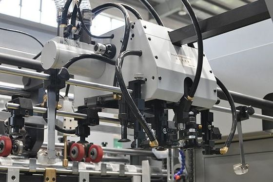Het ontdoen van Blanking van Flatbed Matrijzensnijmachine voor Carboard-het In reliëf maken