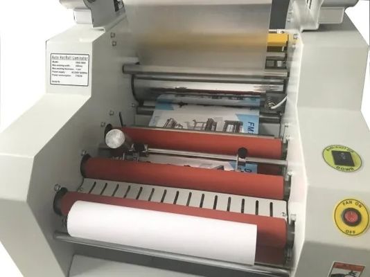 25um film 340mm Hydraulische Enige Zijlamineerder voor Laserdruk