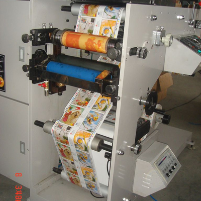 80m/Min Adhesive Flexographic Printing Machine met het Vernissen