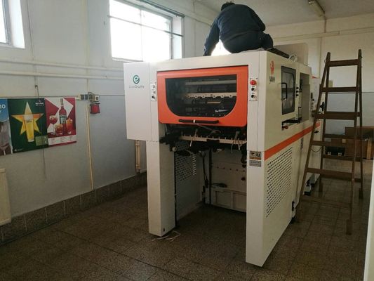 760×520mm foliedruk matrijzensnijmachine voor karton reliëf