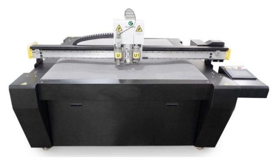 ECOO 1316 Flatbed Digital Cutter voor diverse golfplaten