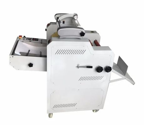25 m/min automatische fluitlaminator 3900W met snijmes