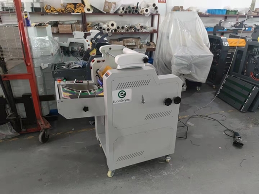 Infrarood verwarmingsfluit laminator machine voor kantoor 5m/min